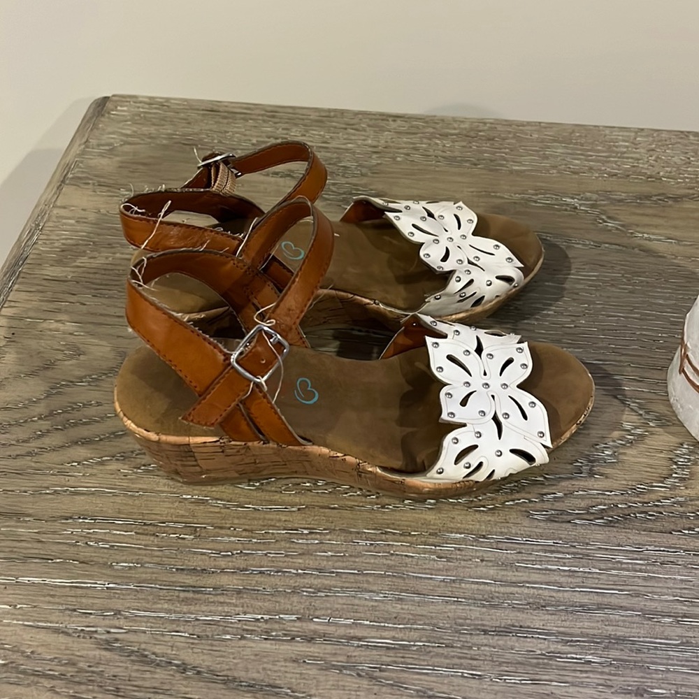 GIRL SANDALS